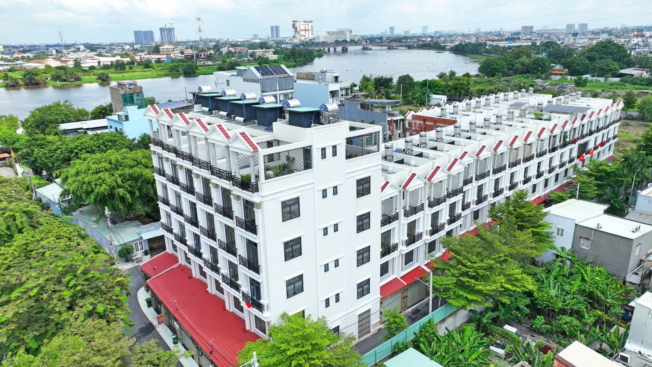 NHÀ PHỐ VĂN MINH BÊN SÔNG CẦU ĐÚC HIỆP BÌNH PHƯỚC